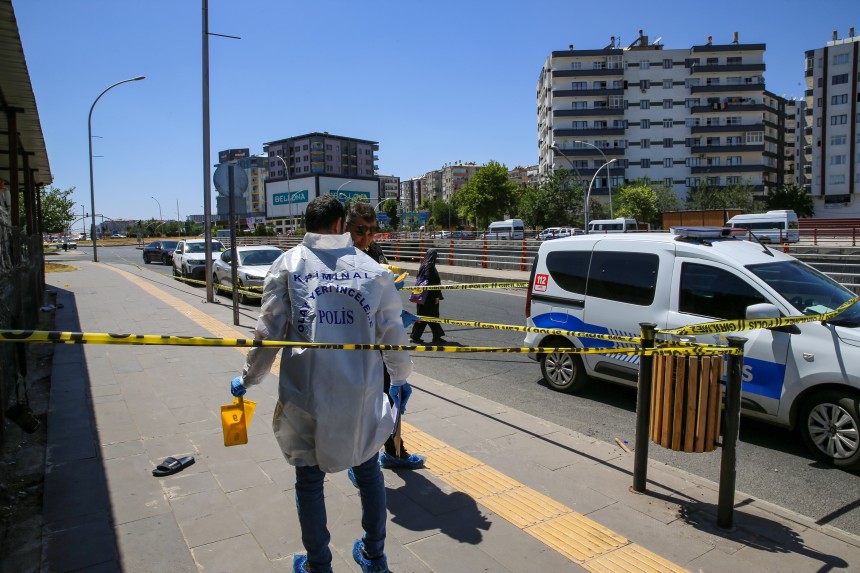 Silahlı sopalı kavga