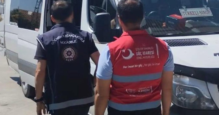 Göçmen kaçakçılığı operasyonu: 15 organizatör ve 446 düzensiz göçmen yakalandı