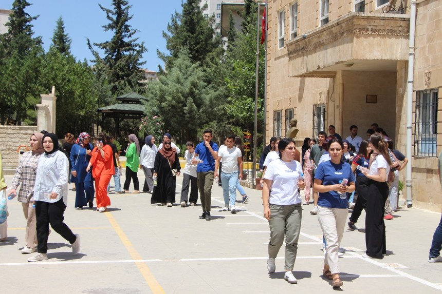 Mardinli öğrenciler TYT sınavını değerlendirdi