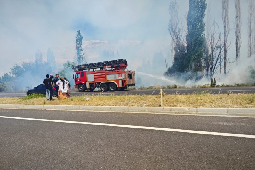 Ormanlık alanda yangın çıktı
