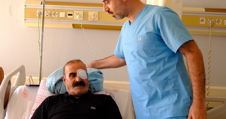 Van’da göz kliniğinde günde 40 ameliyat yapılıyor