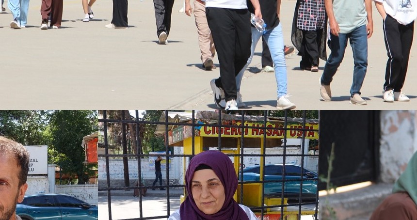 AYT heyecanı dışarı taştı: Veliler çocuklarından daha heyecanlı