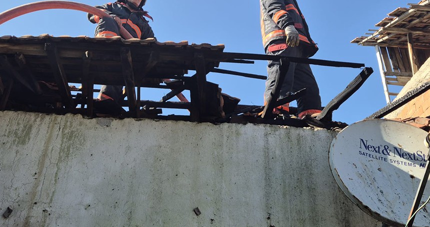 Ev yangınında maddi hasar oluştu