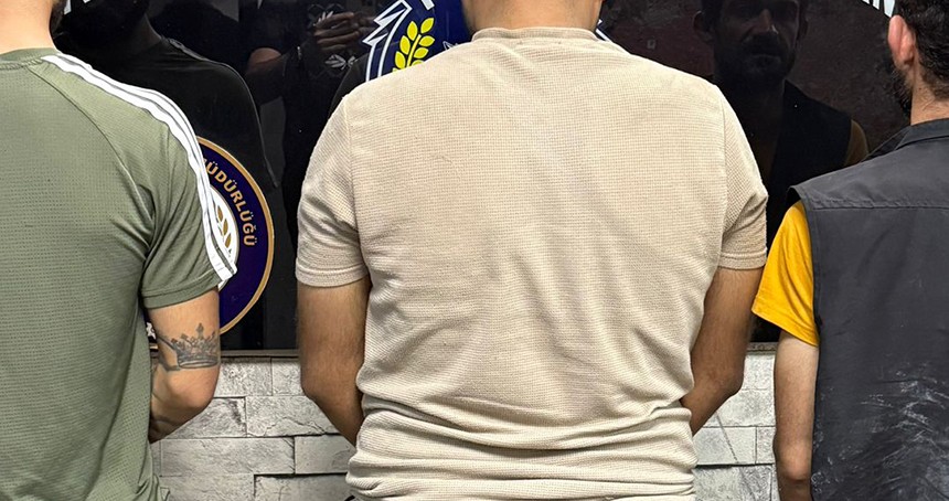 Gaziantep'te uyuşturucu ve silah operasyonu: 3 gözaltı