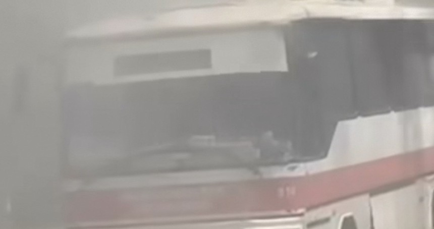 Halk otobüsü alevlere teslim oldu