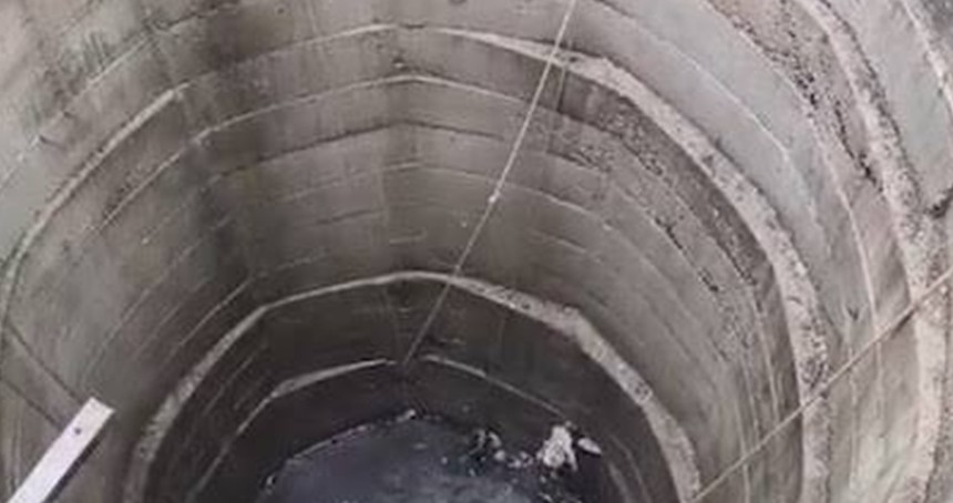 Hindistan'da kuyuya düşen ineği kurtarmak isteyen 5 kişi zehirli gazdan öldü