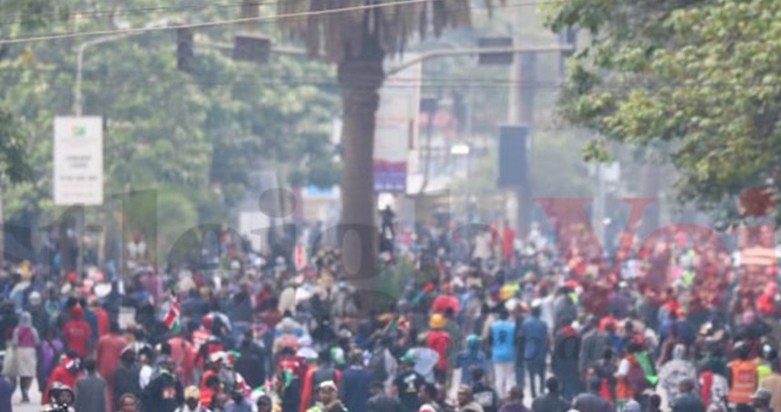 Kenya'da devam eden protestolarda 1 ölü, 17 yaralı