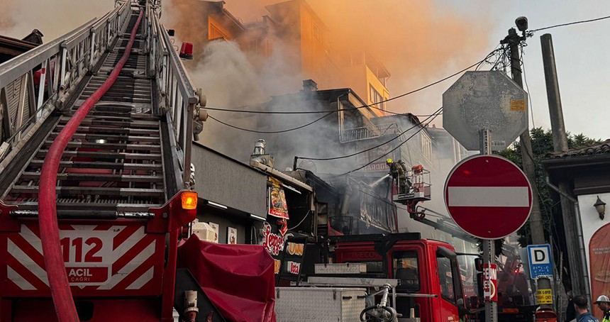 Bursa'da lokanta alevlere teslim oldu