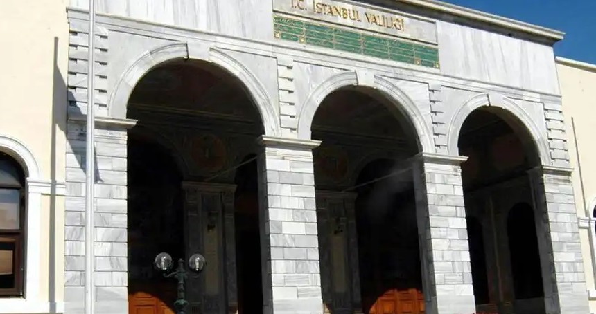 İstanbul'da kamuya açık alanlarda yüksek sesli müzik yayınına ceza uygulanacak