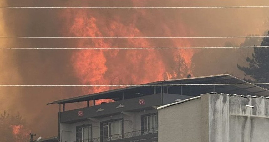 Bursa'da orman yangını: Mahalle tahliye edildi