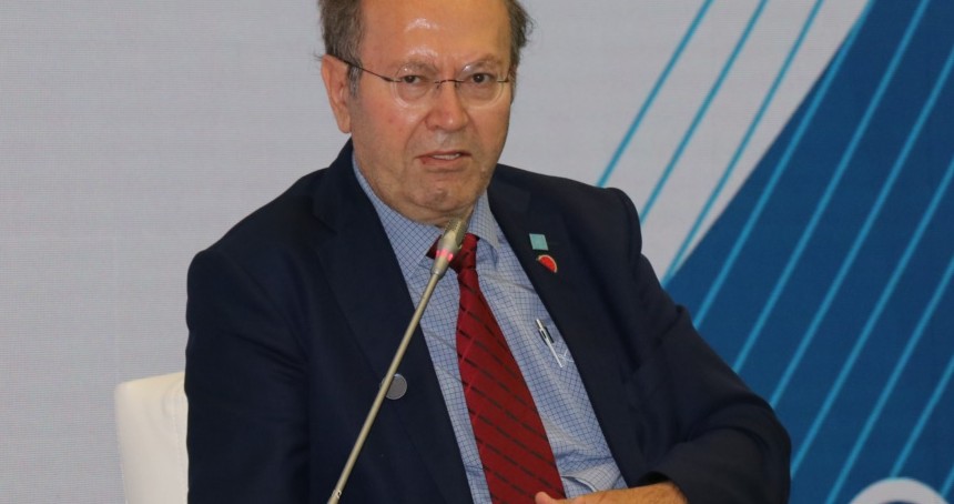 Yazar Kaplan: Postmodern dünyanın aktörleri 'ailesiz bir dünya' tasarlıyor