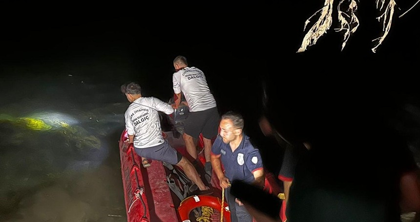 Baraj kapakları açıldı piknikçiler mahsur kaldı