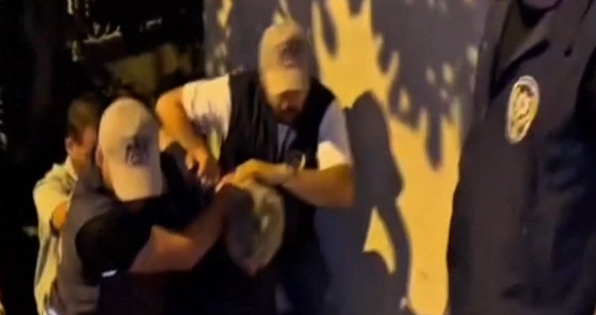 Alçak karikatürle ilgili gözaltına alınan 4 şüpheli adliyede