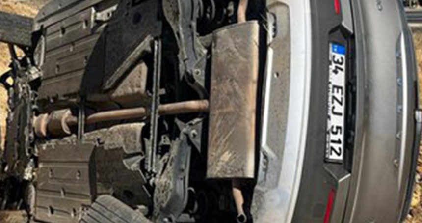 Şanlıurfa’da otomobil şarampole devrildi: 1 ölü, 1 ağır yaralı