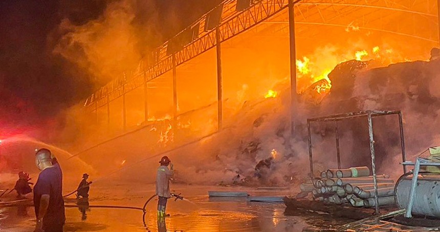 Tayland’da kağıt fabrikasında yangın: 8 ölü, 26 yaralı