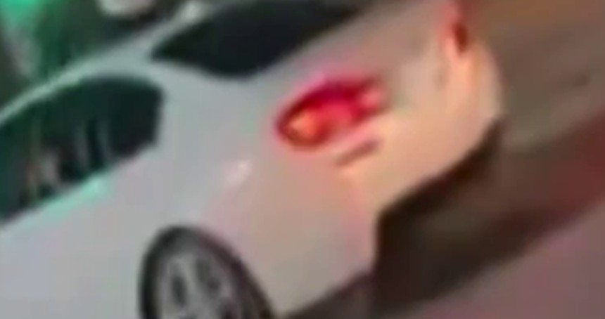 Araç tavanında yolculuk yapan şahsa ceza kesildi