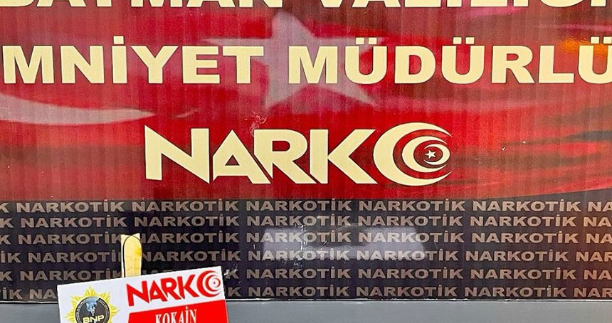 Batman'da durdurulan araçtan kokain çıktı: 2 kişi tutuklandı