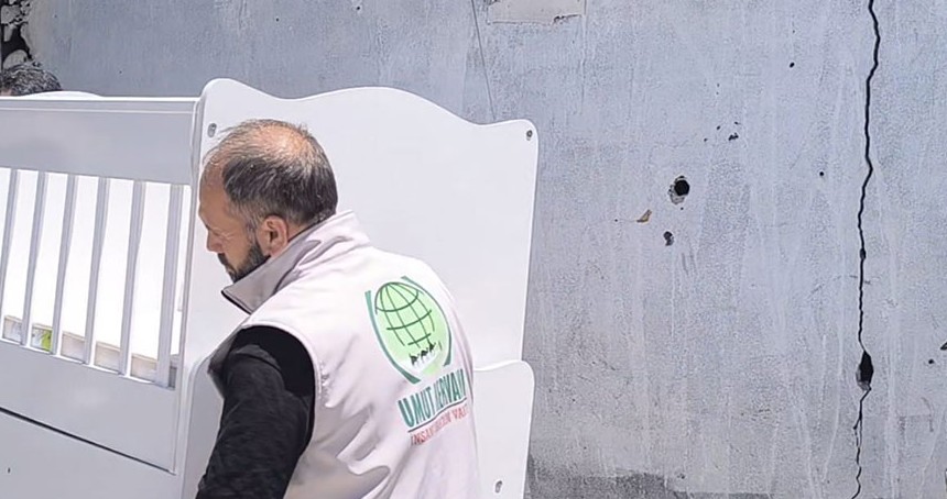 Tarsus Umut Kervanı'ndan ihtiyaç sahibi ailelere ev eşyası desteği