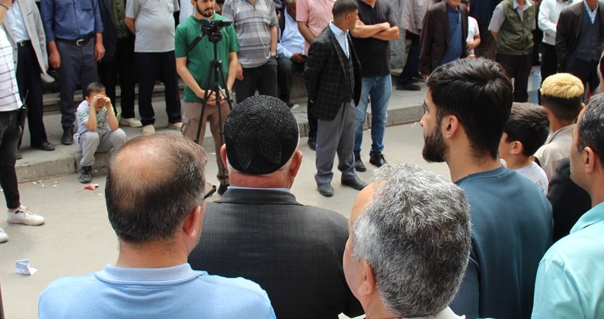 Peygamber Efendimize yapılan hakaret lanetlendi
