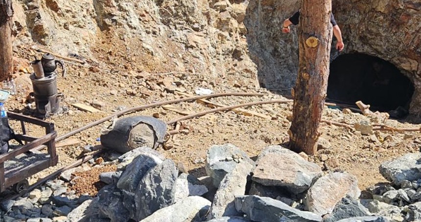 Gaziantep'te kaçak krom madeni çıkaran 3 kişi gözaltına alındı