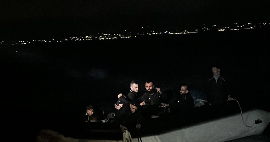 Muğla açıklarında 19 düzensiz göçmen yakalandı