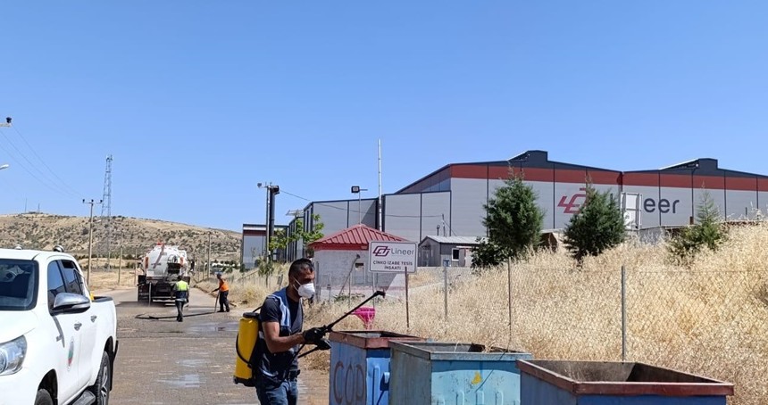 Siirt’te temizlik ve ilaçlama çalışmaları sürüyor