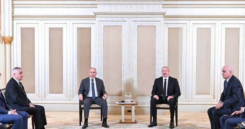 Aliyev ve Paşinyan, Abu Dabi'de görüştü
