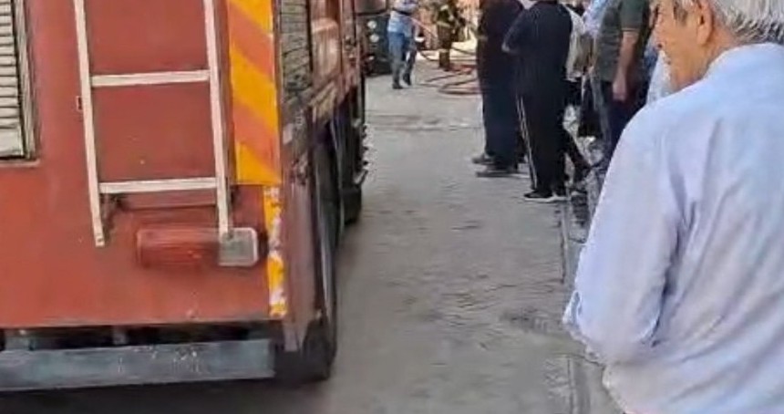 Mardin’de mobilya mağazasında yangın: Söndürme çalışmaları sürüyor