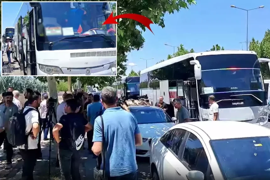 Silah bırakma töreni için Diyarbakır'dan 4 otobüs hareket etti