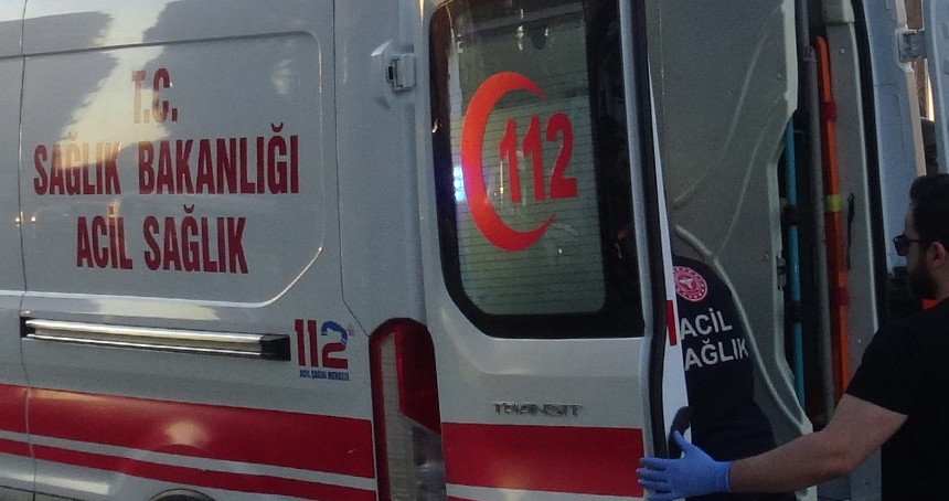 Otomobilin çarptığı yaya yaralandı