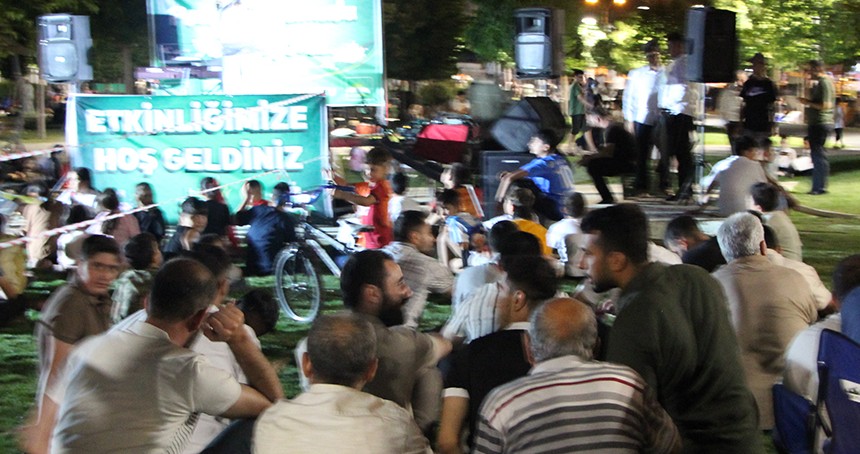 Gaziantep Hür Gençlik "Parklarda Umudu yeşertiyoruz" temasıyla etkinlik düzenledi