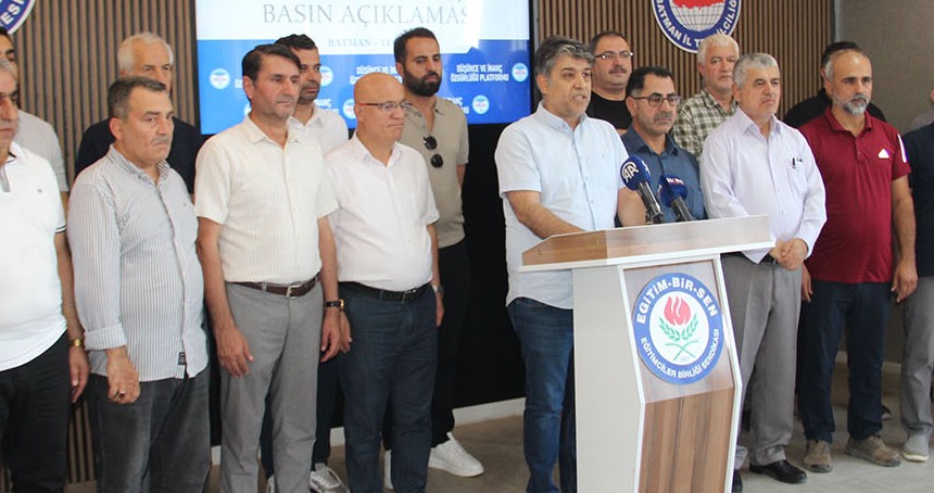 Batman'da STK'lardan silah bırakma sürecine destek açıklaması