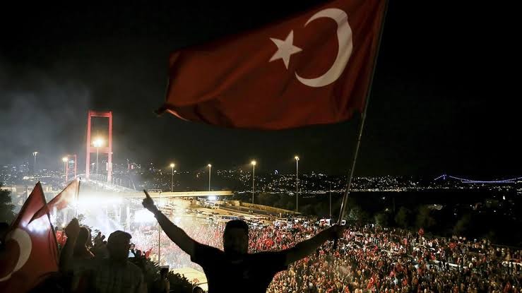 Kürtçe 15 Temmuz Mesajları ve Anlamları: En özel,duygulu,cesur, anlamlı mesajlar, sözler