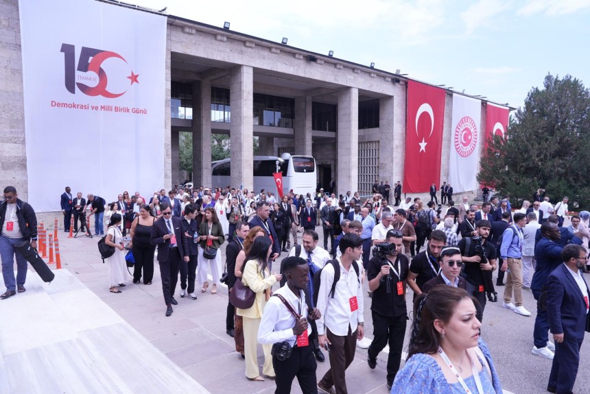 15 Temmuz’u anlamak için 41 ülkenin gazetecileri Türkiye’de