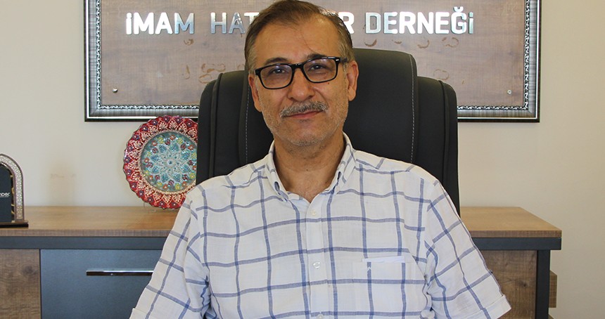 Aksoy: İmam hatiplerin başarısı, ülkemizin geleceğine ışık tutuyor