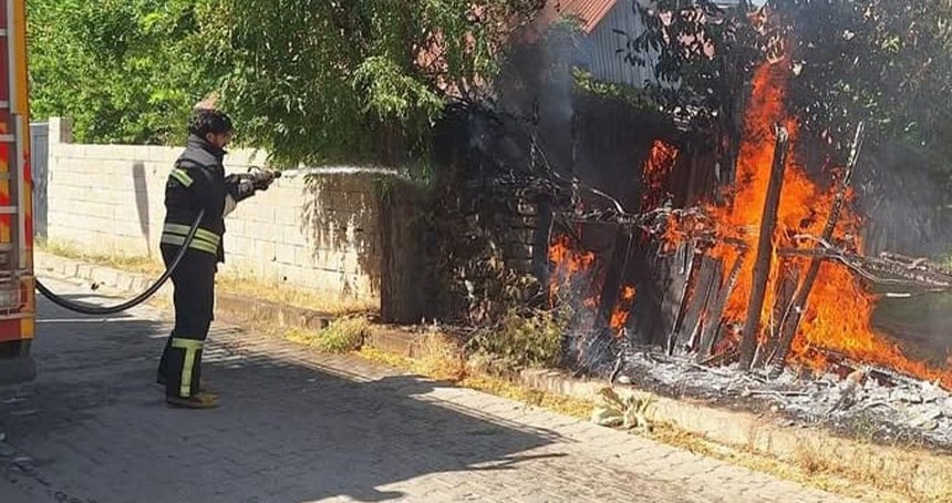 Bingöl’de bahçe yangını