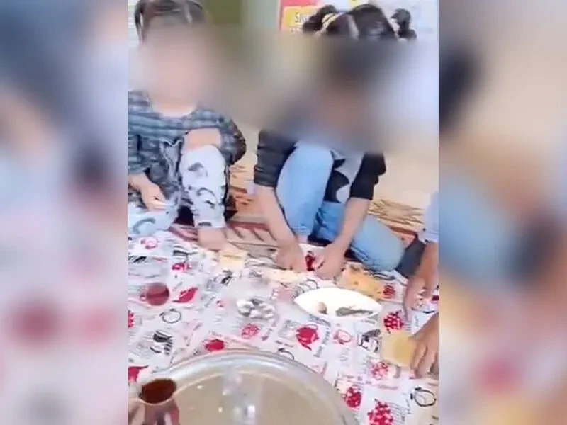 Üvey anne vahşeti: 4 çocuğa dışkı yedirdi