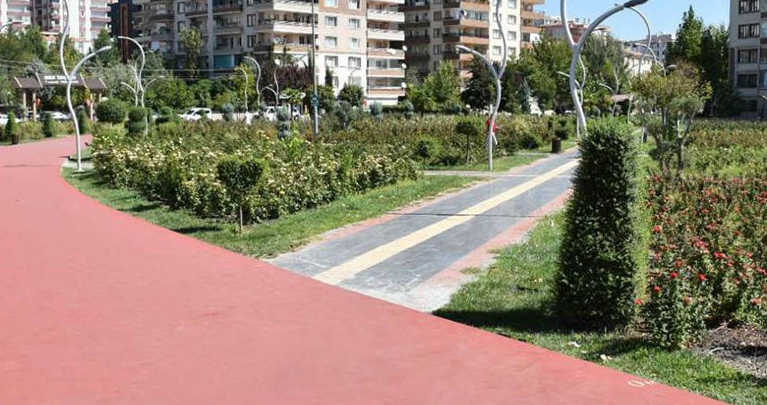 Türkiye sıcaklarla kavrulurken, kuzeydoğu bölgesinde sağanaklar etkili olacak