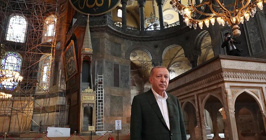 Cumhurbaşkanı Erdoğan'dan Ayasofya'nın ibadete açılmasının yıldönümüne ilişkin mesaj