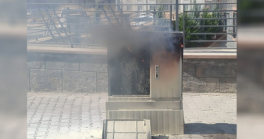 Şanlıurfa'da elektrik panosu alev alev yandı