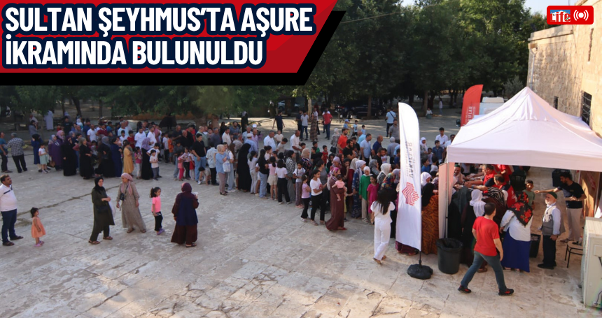 Diyarbakır Vakıflar Bölge Müdürlüğü Mardin'de aşure ikramında bulundu