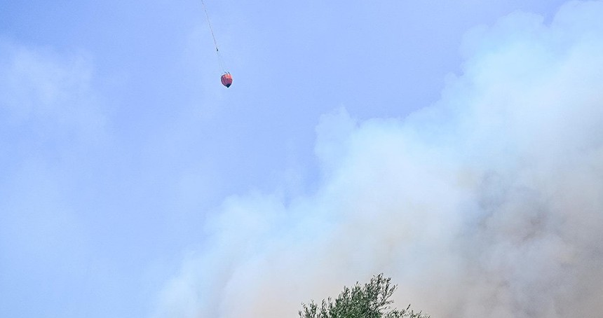 Alanya, Gazipaşa ve Akhisar'da orman yangınları sürüyor