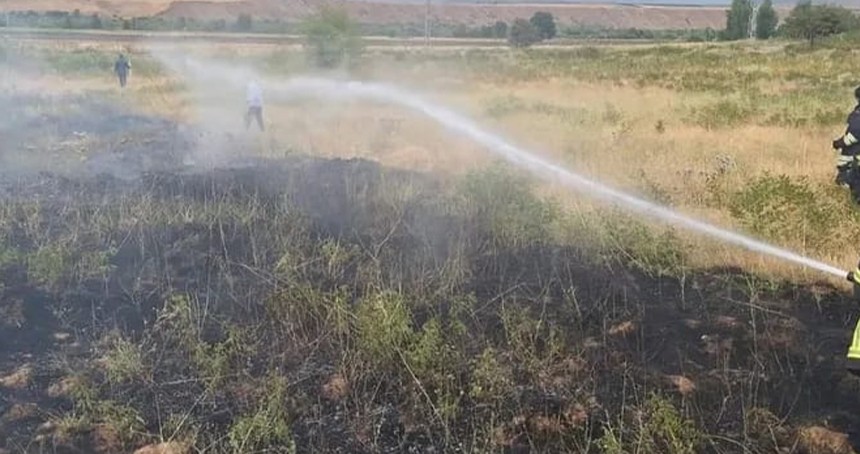 Bingöl'de iki farklı noktada çıkan yangınlar kontrol altına alındı