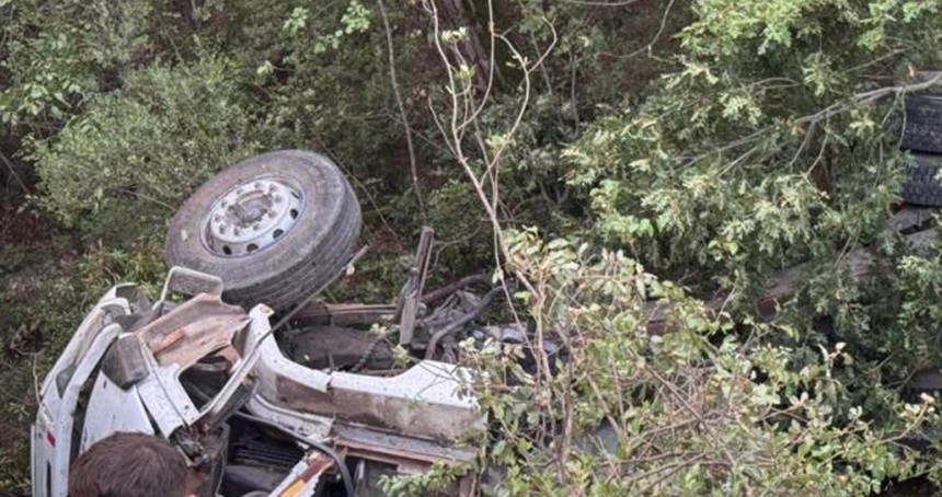 Orman yangını bölgesine su taşıyan tanker şarampole yuvarlandı: 3 ölü
