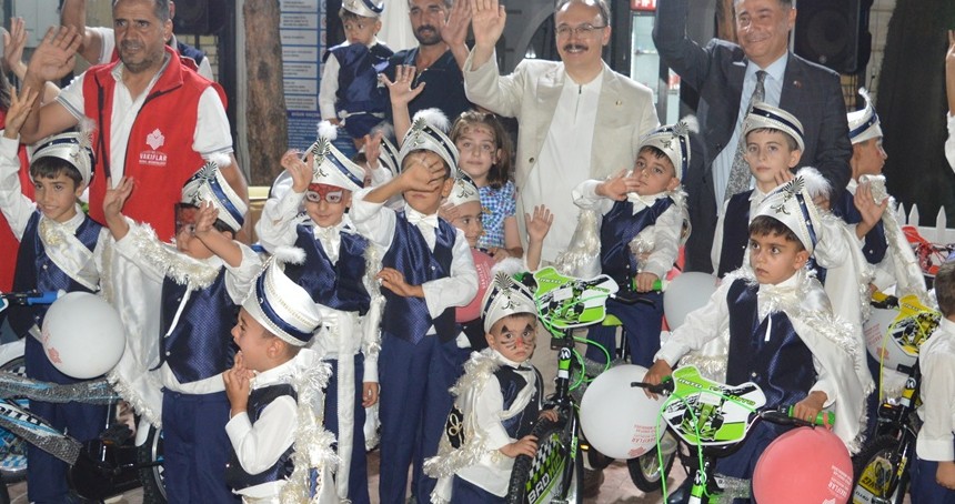 Siirt’te geleneksel sünnet şöleni coşkusu