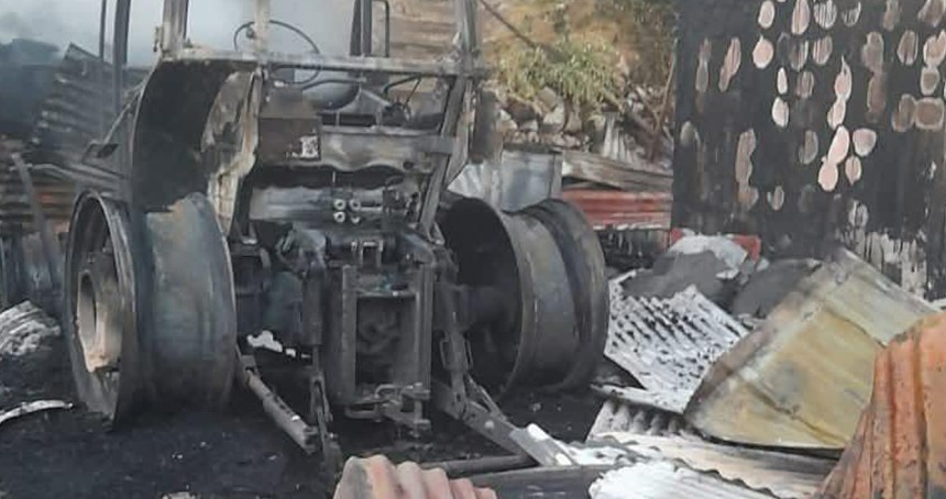 Elazığ 'da traktör yangını: Maddi hasar meydana geldi