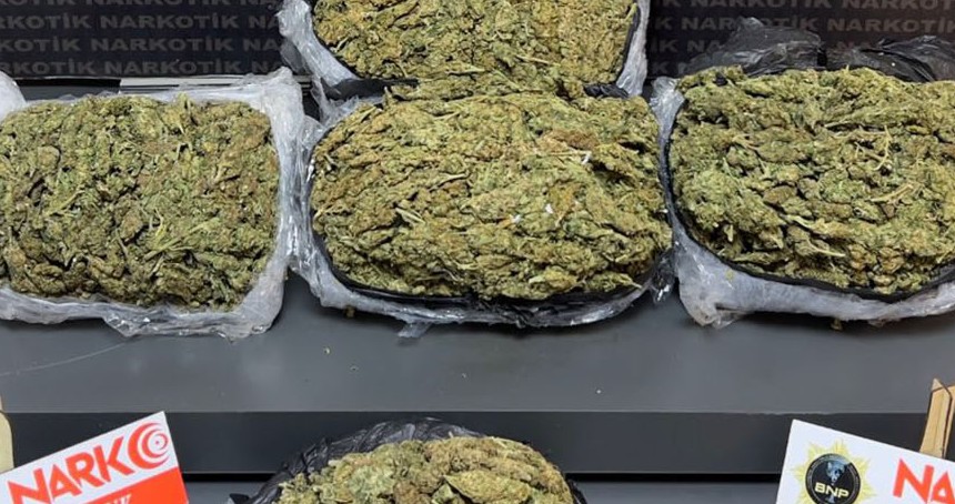 Batman'da 4 kiloyu aşkın skunk ve toz esrar ele geçirildi