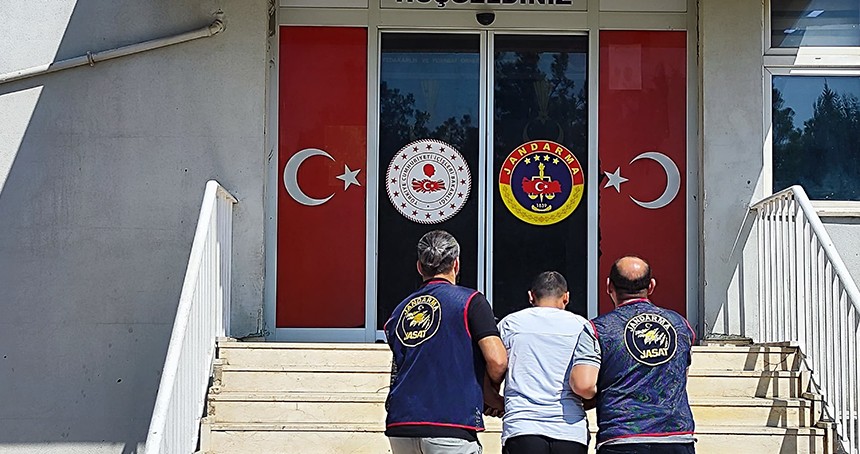 Diyarbakır'da uyuşturucu suçundan aranan şahıslar yakalandı