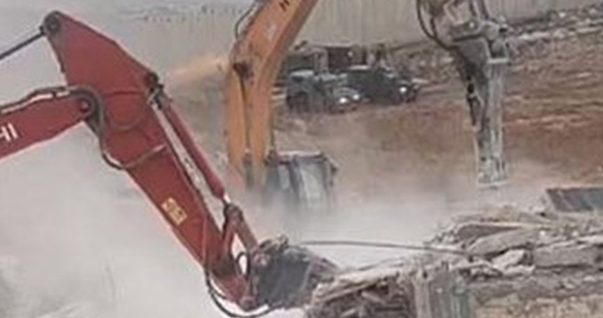 Kudüs'te zorbalık sürüyor: İşgalciler Silvan'da konut ve iş yerlerini yıktı