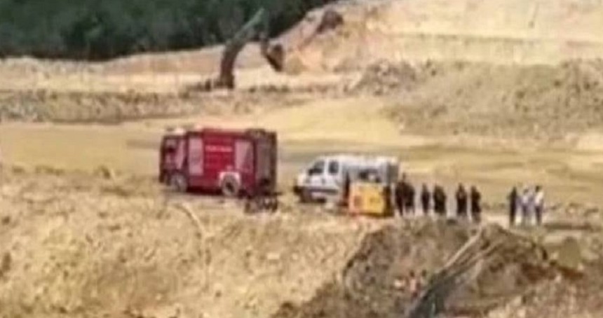 Kum ocağında göçük: 2 işçi göçük altında kaldı